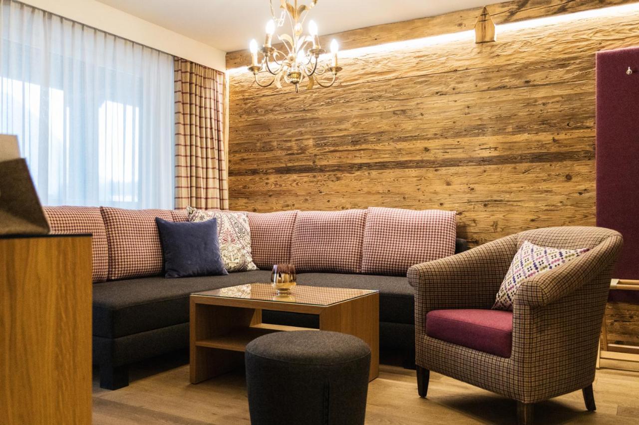 Pfefferkorn'S Hotel Lech am Arlberg Esterno foto